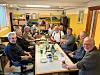 Her er en del af 19 fremmødte på første åbningsdag i mandehulen samlet i 'middagspausen'. Foto: Kim Møller Pedersen